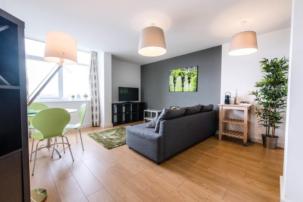 Inspired Apartments Salford  Esterno foto